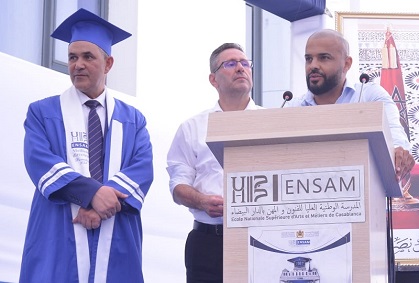 Ismaël Ahajri s'exprime lors de la cérémonie de remise des diplômes de l'ESAM à Casablanca